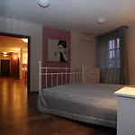 & Travel W Centrum Lodzi - Piotrkowska - Klimatyzacja - Parking - Manufaktura - Off Piotrkowska - Ec1 - Atlas Arena - Orientarium - Monopolis Aparthotel Lodz
