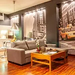 & Travel W Centrum Lodzi - Piotrkowska - Klimatyzacja - Parking - Manufaktura - Off Piotrkowska - Ec1 - Atlas Arena - Orientarium - Monopolis 3* 우치