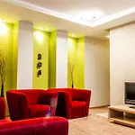 & Travel W Centrum Lodzi - Piotrkowska - Klimatyzacja - Parking - Manufaktura - Off Piotrkowska - Ec1 - Atlas Arena - Orientarium - Monopolis Aparthotel