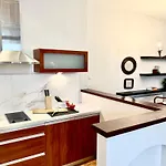 & Travel W Centrum Lodzi - Piotrkowska - Klimatyzacja - Parking - Manufaktura - Off Piotrkowska - Ec1 - Atlas Arena - Orientarium - Monopolis