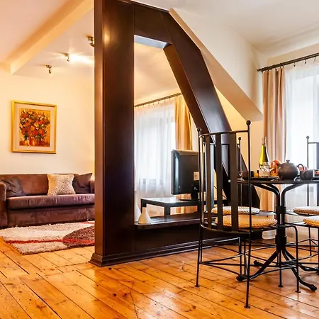 Aparthotel & Travel