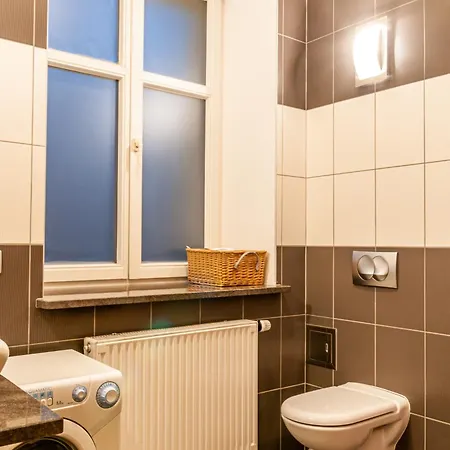Aparthotel & Travel 3*
