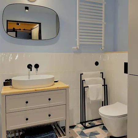 & Travel Aparthotel