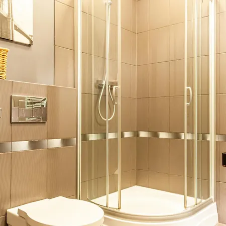 & Travel - Ac - Parking - Centre - Manufaktura - Off Piotrkowska - Ec1 - Atlas Arena - Orientarium - Monopolis 3* Лодзь