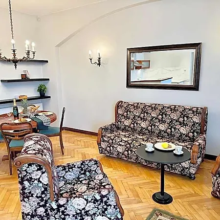 & Travel W Centrum Lodzi - Piotrkowska - Klimatyzacja - Manufaktura - Off Piotrkowska - Ec1 - Atlas Arena - Orientarium - Monopolis 3*