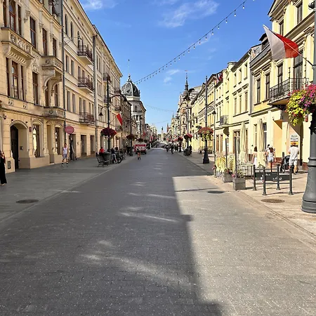 & Travel W Centrum Lodzi - Piotrkowska - Klimatyzacja - Manufaktura - Off Piotrkowska - Ec1 - Atlas Arena - Orientarium - Monopolis 3* Łódź