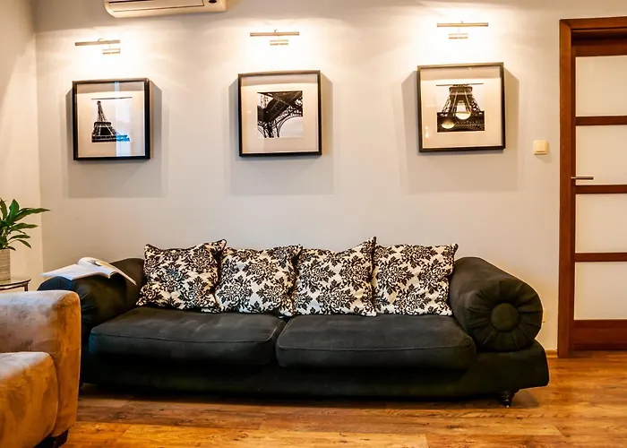 & Travel W Centrum Lodzi - Piotrkowska - Klimatyzacja - Parking - Manufaktura - Off Piotrkowska - Ec1 - Atlas Arena - Orientarium - Monopolis