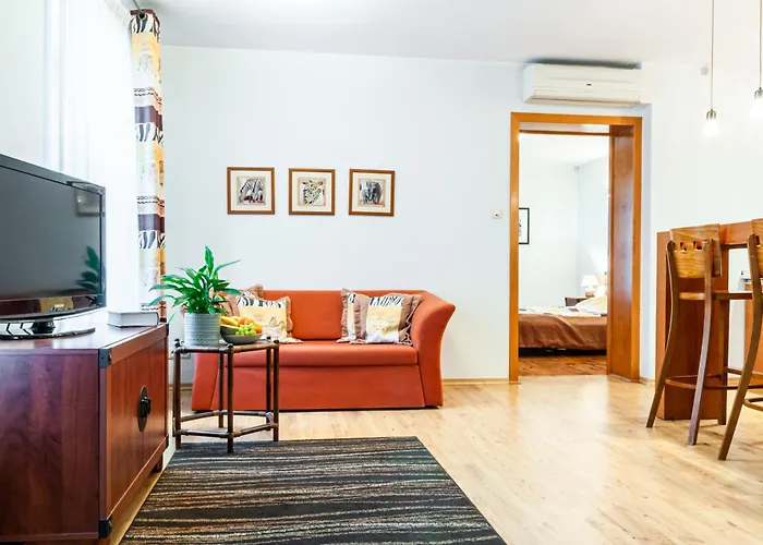 & Travel W Centrum Lodzi - Piotrkowska - Klimatyzacja - Parking - Manufaktura - Off Piotrkowska - Ec1 - Atlas Arena - Orientarium - Monopolis Łódź