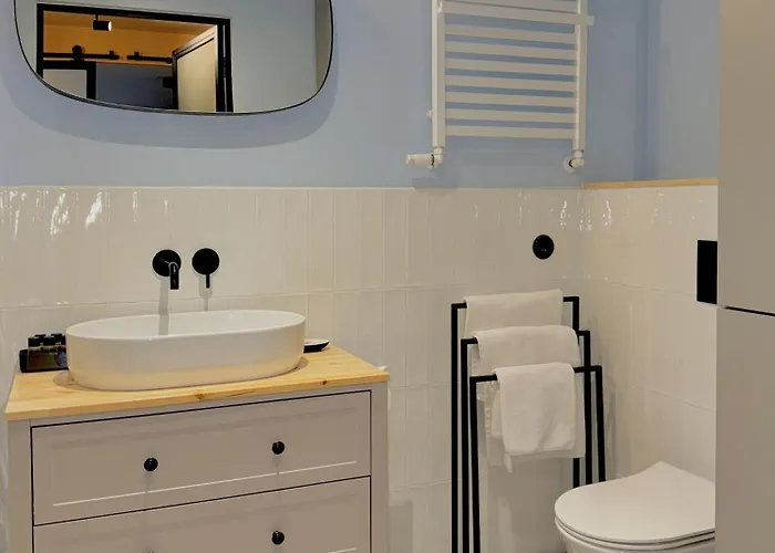 & Travel W Centrum Lodzi - Piotrkowska - Klimatyzacja - Parking - Manufaktura - Off Piotrkowska - Ec1 - Atlas Arena - Orientarium - Monopolis Apart-hotel