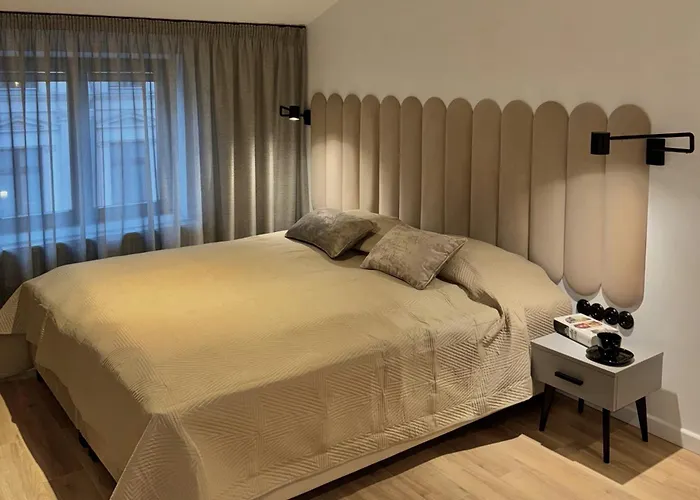 & Travel W Centrum Lodzi - Piotrkowska - Klimatyzacja - Parking - Manufaktura - Off Piotrkowska - Ec1 - Atlas Arena - Orientarium - Monopolis 3*