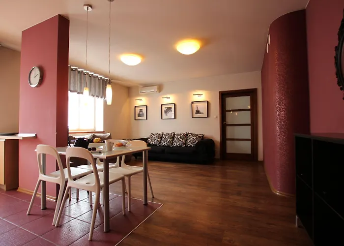 & Travel W Centrum Lodzi - Piotrkowska - Klimatyzacja - Parking - Manufaktura - Off Piotrkowska - Ec1 - Atlas Arena - Orientarium - Monopolis Apart-hotel Łódź