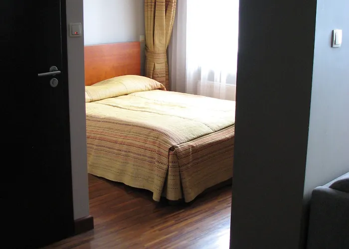 Apart-hotel & Travel W Centrum Lodzi - Piotrkowska - Klimatyzacja - Parking - Manufaktura - Off Piotrkowska - Ec1 - Atlas Arena - Orientarium - Monopolis Łódź