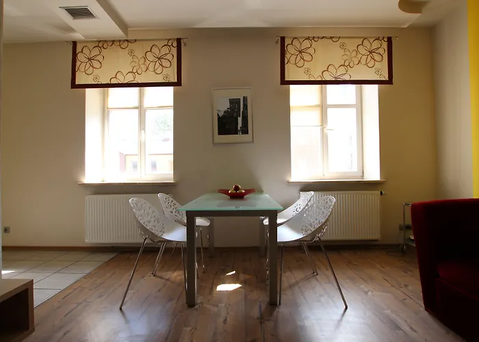 Apart-hotel & Travel W Centrum Lodzi - Piotrkowska - Klimatyzacja - Parking - Manufaktura - Off Piotrkowska - Ec1 - Atlas Arena - Orientarium - Monopolis