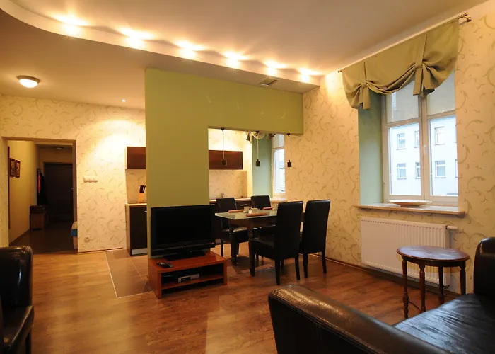 & Travel W Centrum Lodzi - Piotrkowska - Klimatyzacja - Parking - Manufaktura - Off Piotrkowska - Ec1 - Atlas Arena - Orientarium - Monopolis