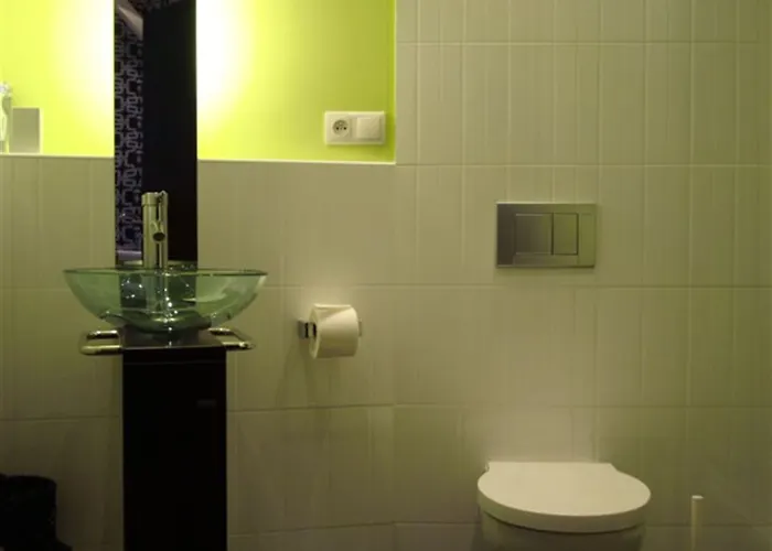 & Travel W Centrum Lodzi - Piotrkowska - Klimatyzacja - Parking - Manufaktura - Off Piotrkowska - Ec1 - Atlas Arena - Orientarium - Monopolis Apart-hotel