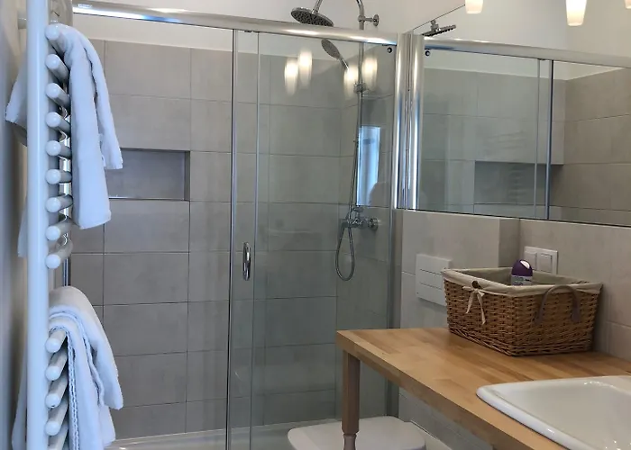 Apart-hotel & Travel W Centrum Lodzi - Piotrkowska - Klimatyzacja - Parking - Manufaktura - Off Piotrkowska - Ec1 - Atlas Arena - Orientarium - Monopolis