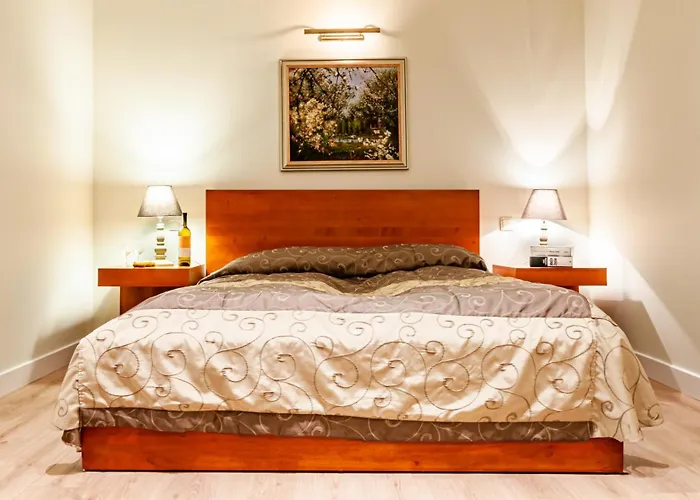 Apart-hotel & Travel W Centrum Lodzi - Piotrkowska - Klimatyzacja - Parking - Manufaktura - Off Piotrkowska - Ec1 - Atlas Arena - Orientarium - Monopolis