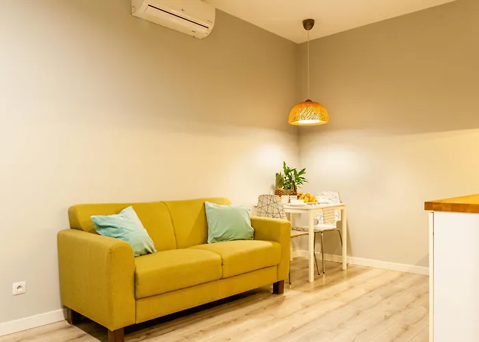 & Travel W Centrum Lodzi - Piotrkowska - Klimatyzacja - Parking - Manufaktura - Off Piotrkowska - Ec1 - Atlas Arena - Orientarium - Monopolis Apart-hotel